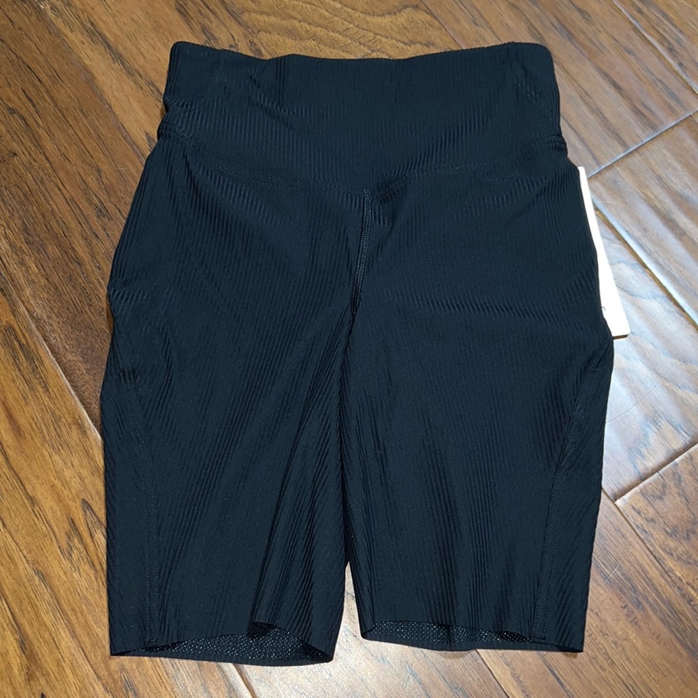 Lululemon 8” Short